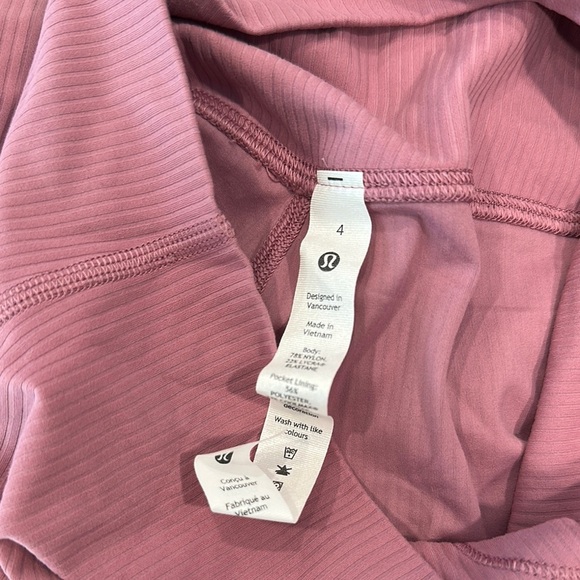 LULULEMON Leggings Size 4 in Excellent Condition - Picture 5 of 5